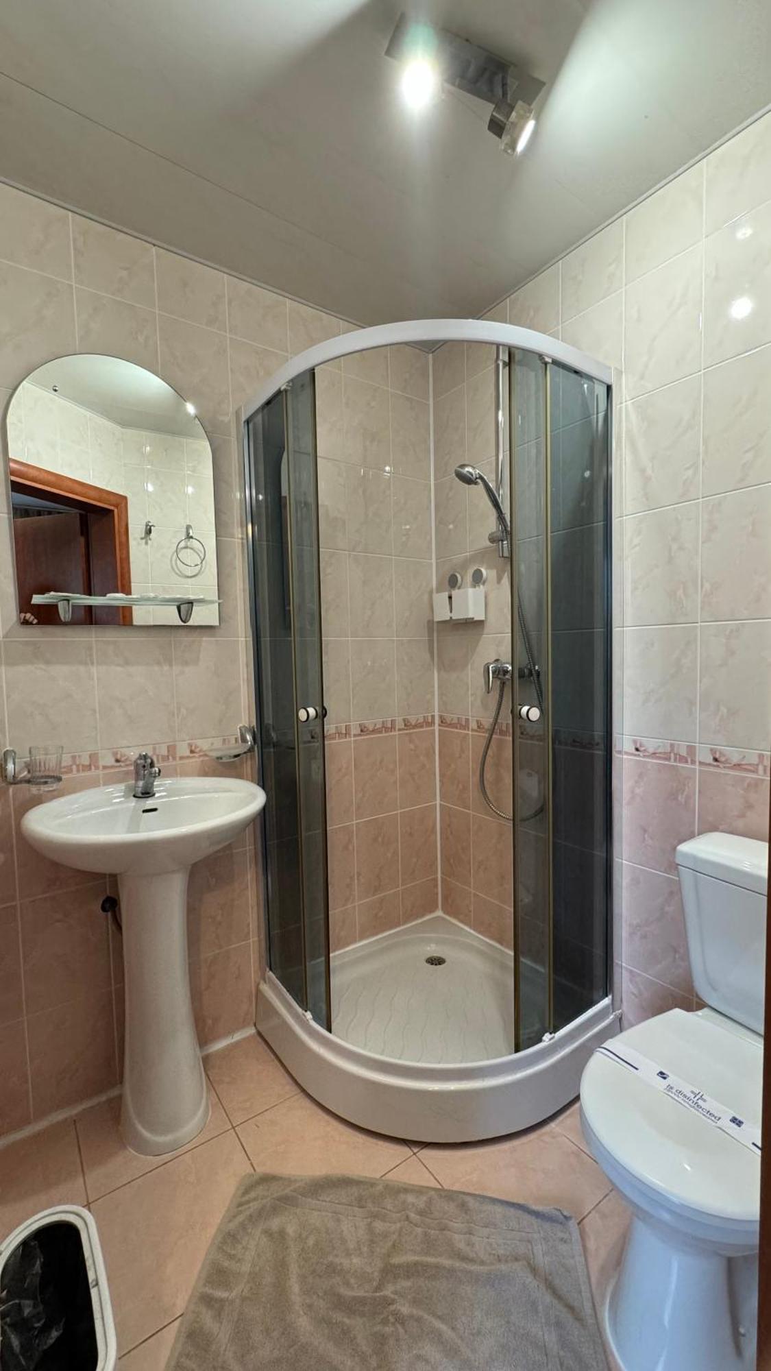 Crocus Hotel Dragobrat Buitenkant foto